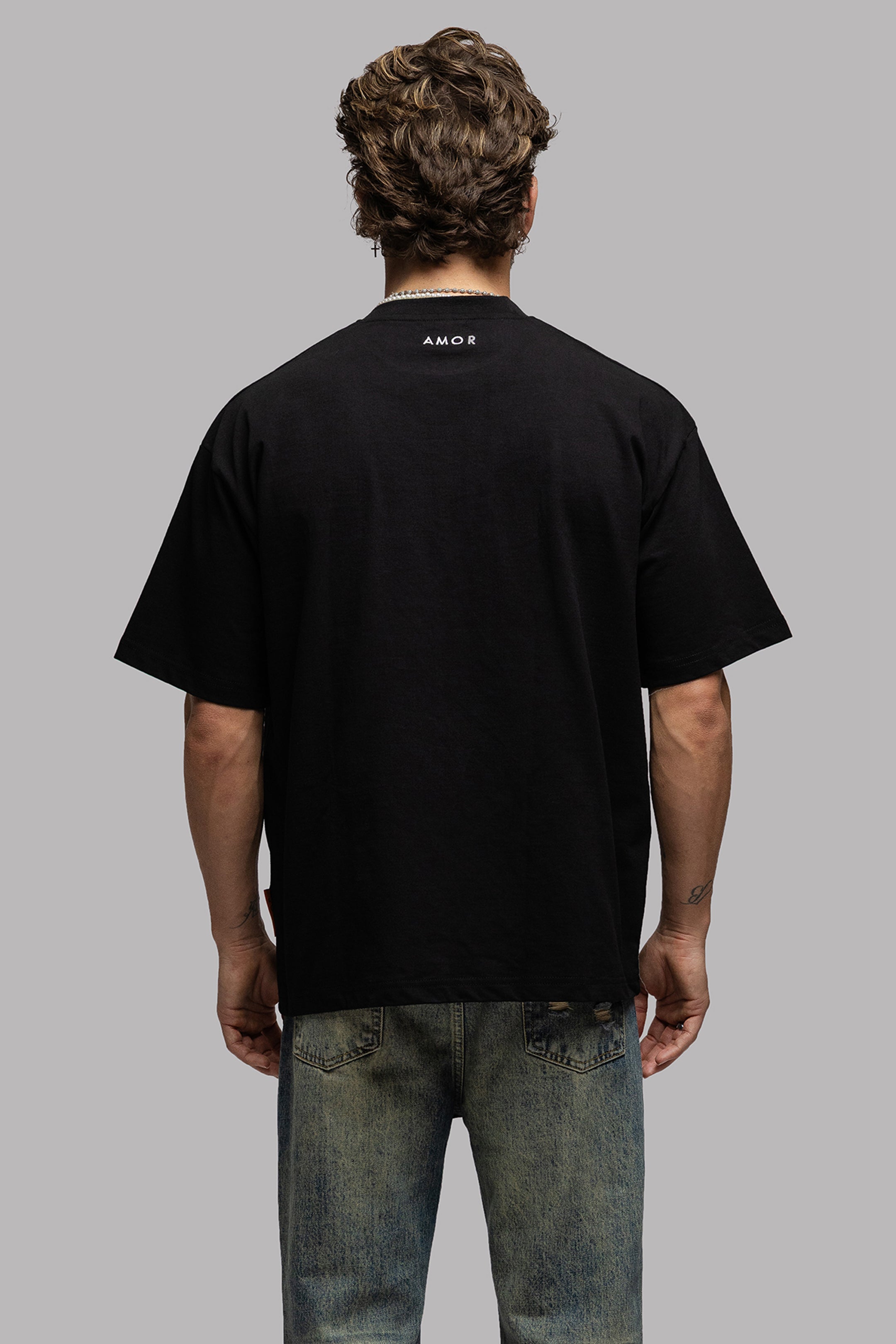 THE ATHLETE TEE IN NIGHT BLACK