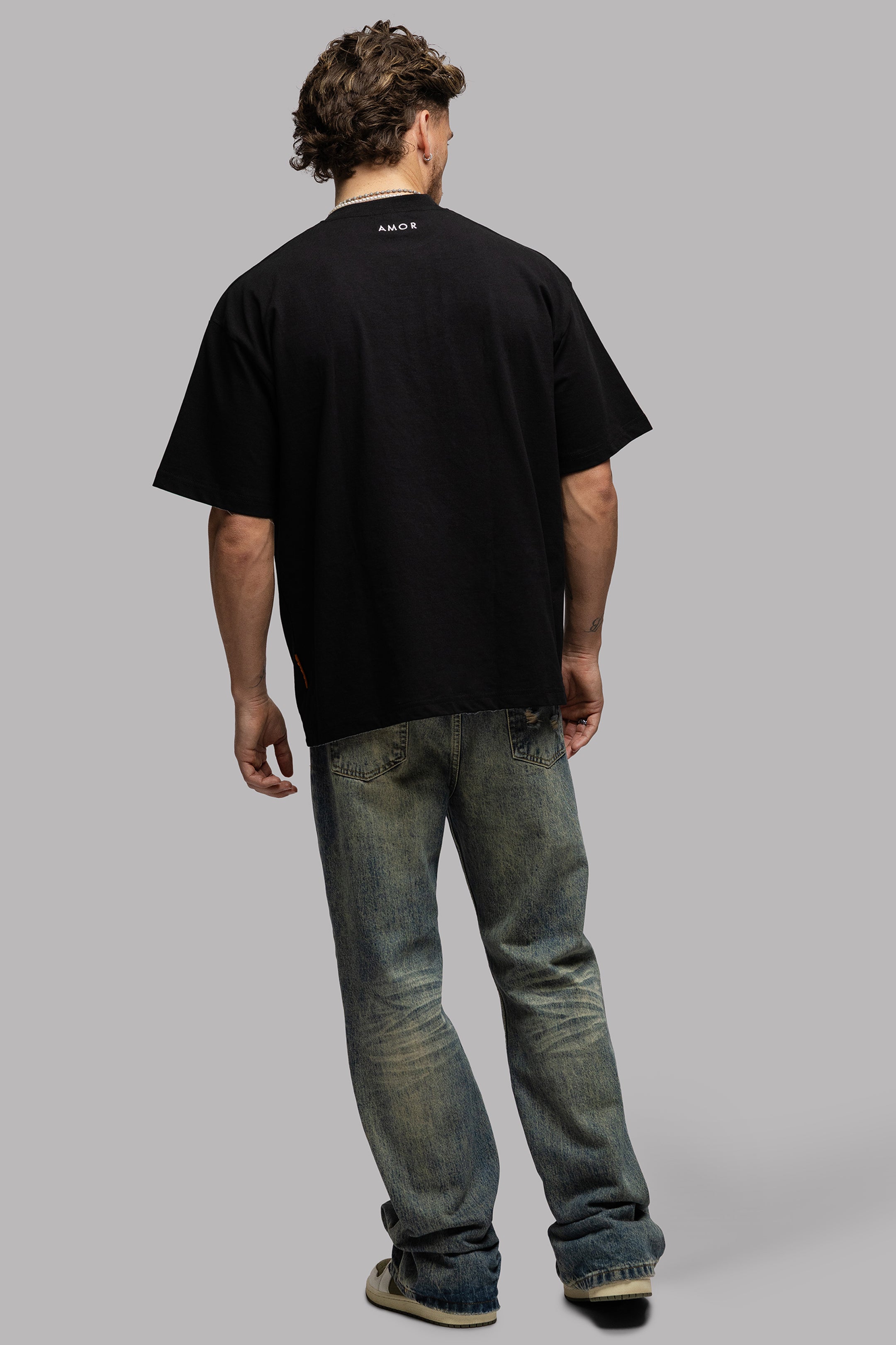 THE ATHLETE TEE IN NIGHT BLACK