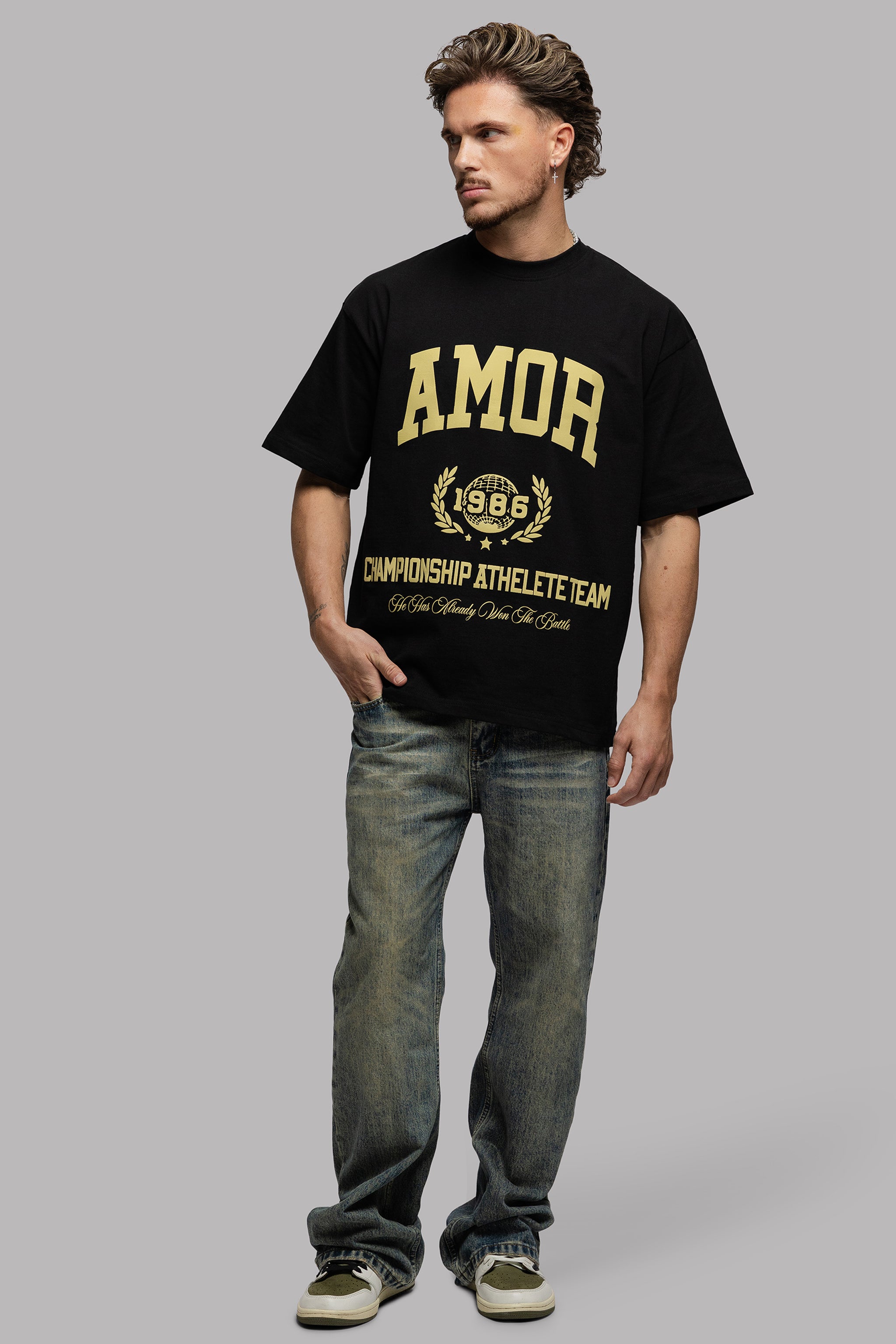 THE ATHLETE TEE IN NIGHT BLACK
