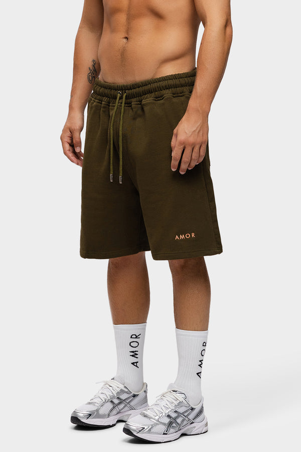 AMOR SHORT IN OLIVE GREEN