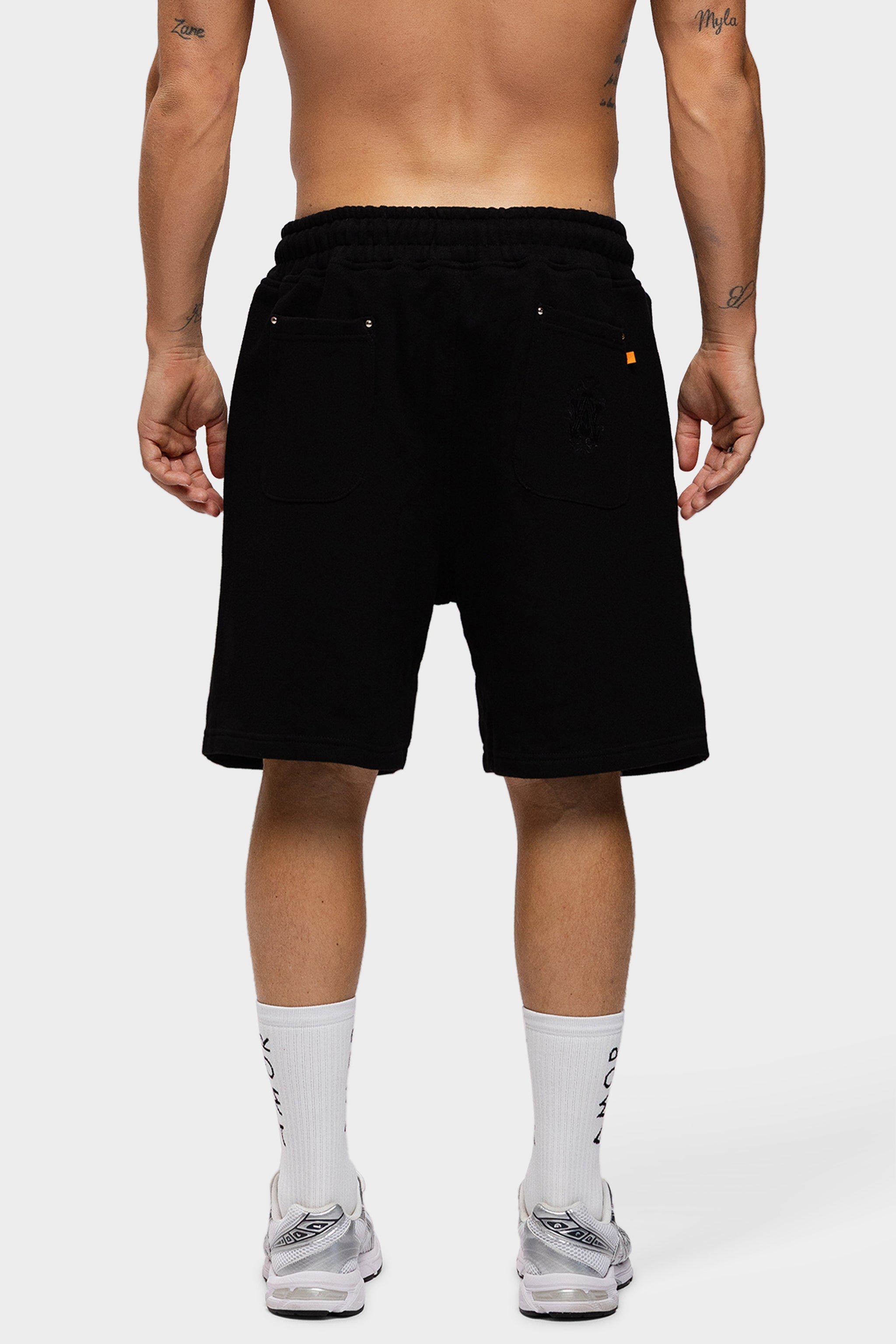 AMOR CLUB SHORT IN BLACK